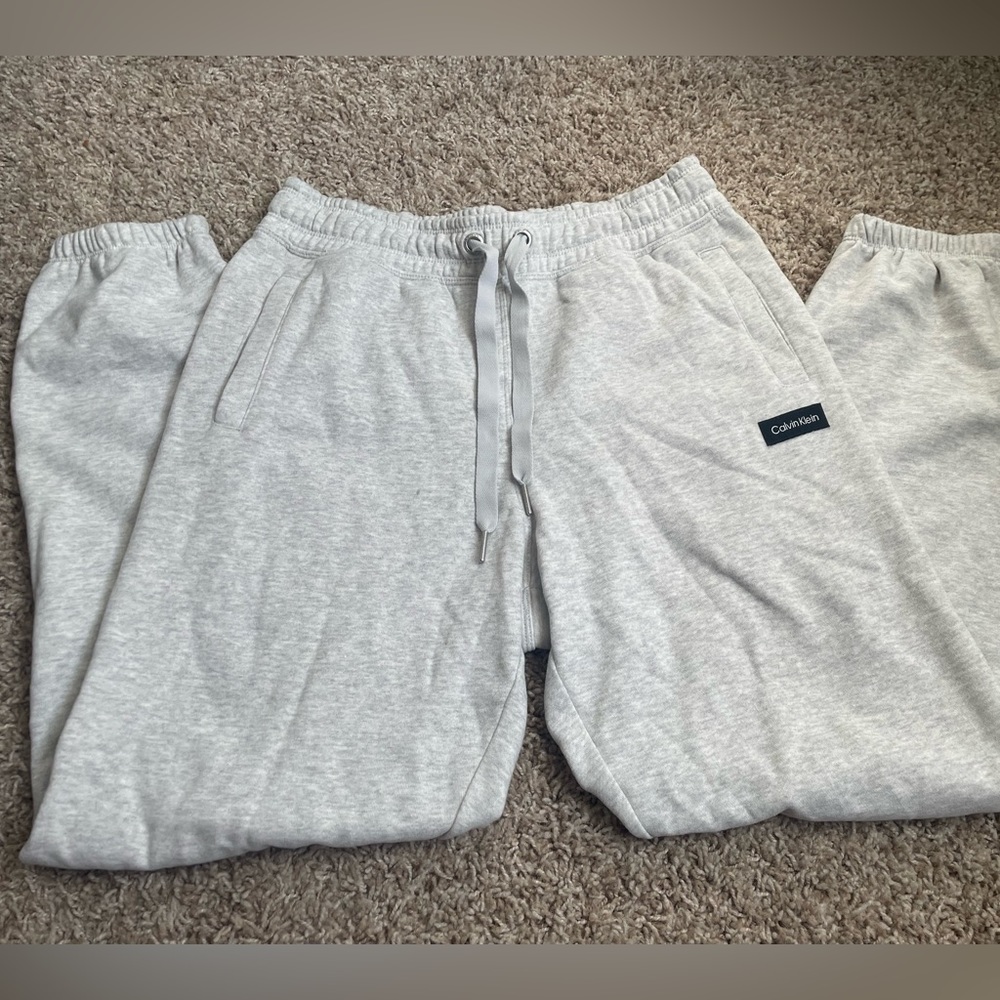 Super soft calvin klein sweatpants